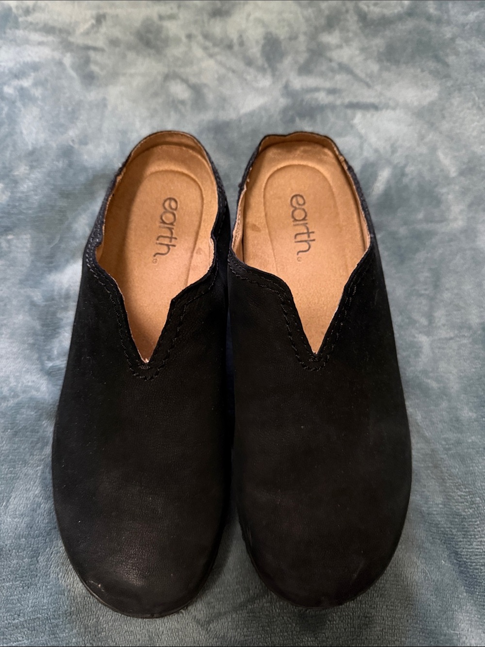 Earth Black Slip-On Suede Loafers